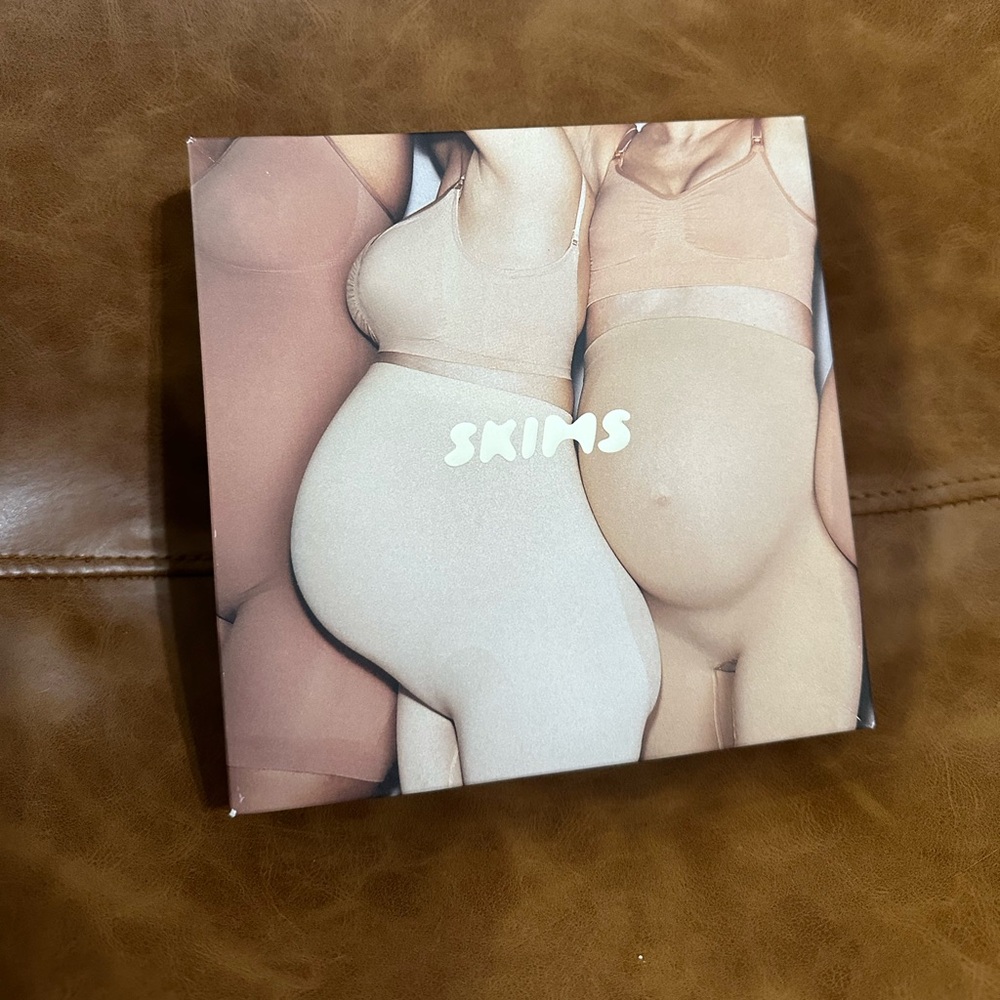 L/XL Skims Maternity Seamless Shapewear